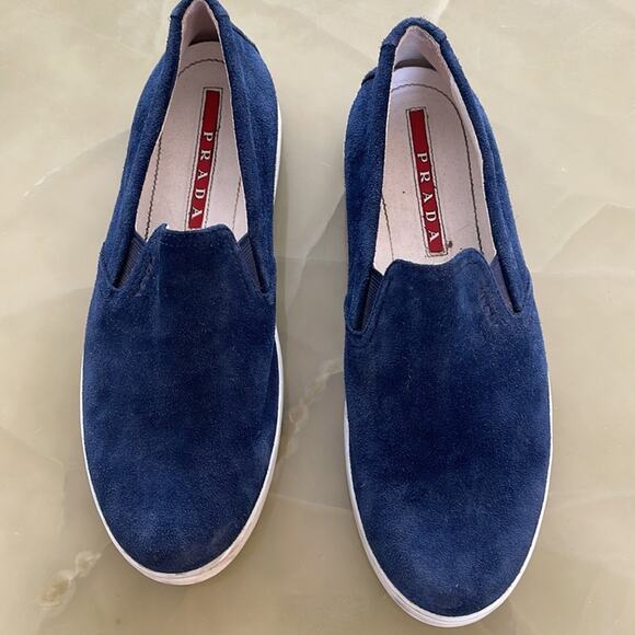 Prada Woman Slip On Loafers in blue Suede White Wedge Size 39.5 - Picture 1 of 14